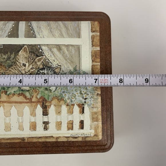 Vintage Tabby Kittens Cats in Flower Pots Picket Fence Collectible Tin 6"x7.5" - Picture 14 of 16